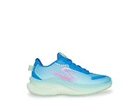 Max Cushioning Ascend Sneaker