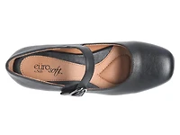 Paulette Mary Jane Pump
