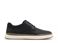 Upton Sneaker