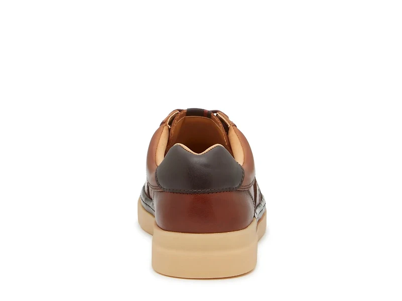 Ryne Sneaker