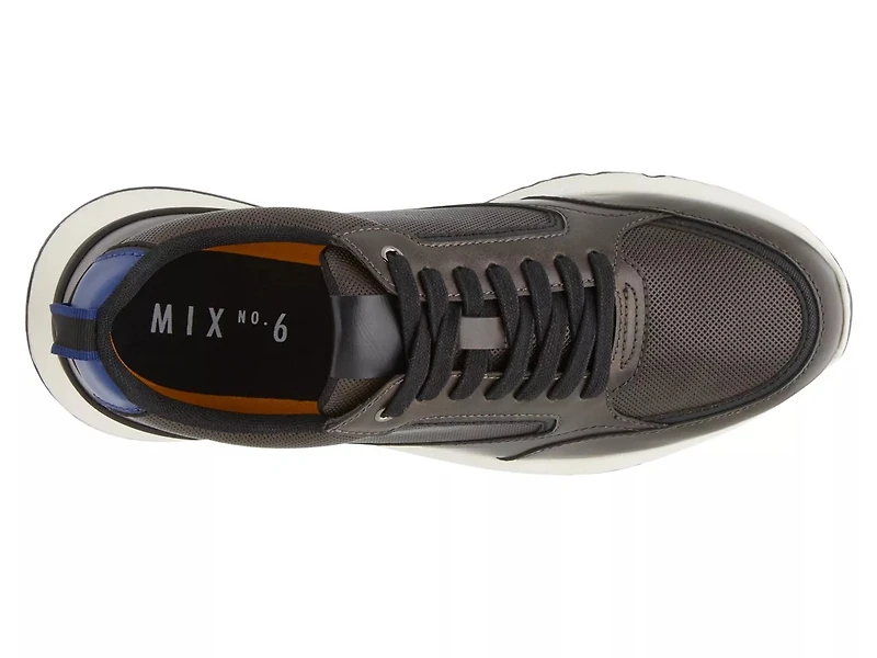 Ronaan Sneaker