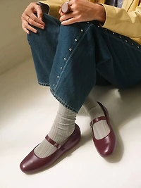 Wexley Jane Mary Flat