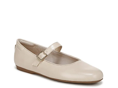 Wexley Jane Mary Flat