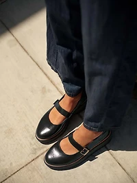 Nice Day Max Mary Jane Wedge Clog