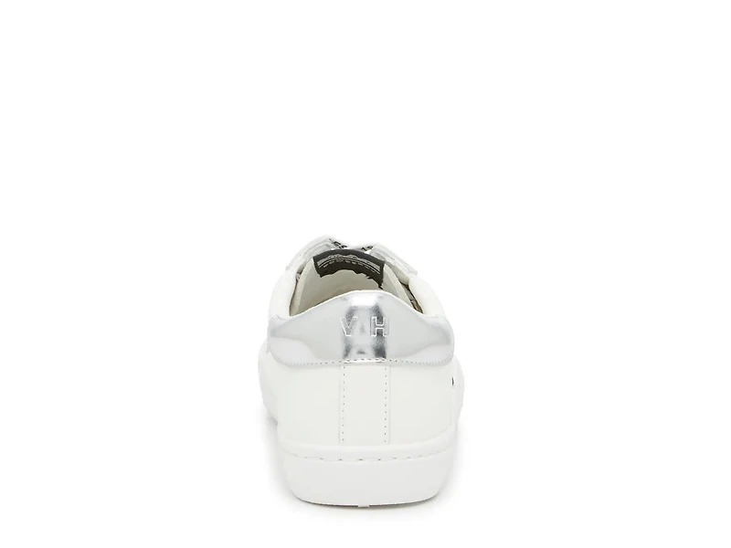 Dash Sneaker