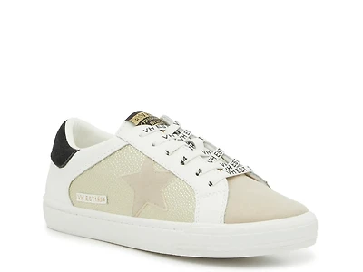 Dash Sneaker