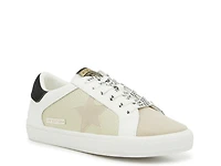 Dash Sneaker