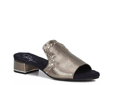 Bizzy Sandal