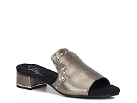 Bizzy Sandal