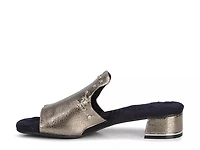 Bizzy Sandal