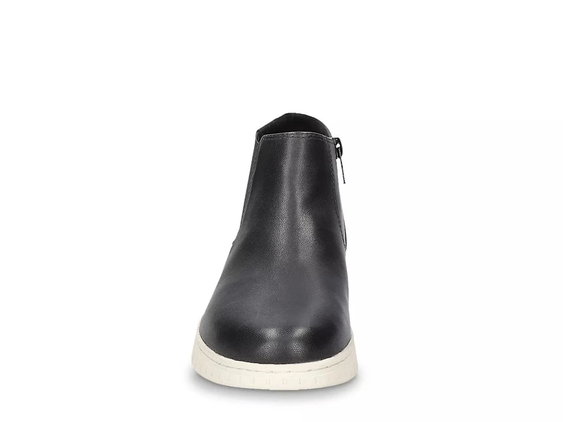 Kingly Slip-On Sneaker