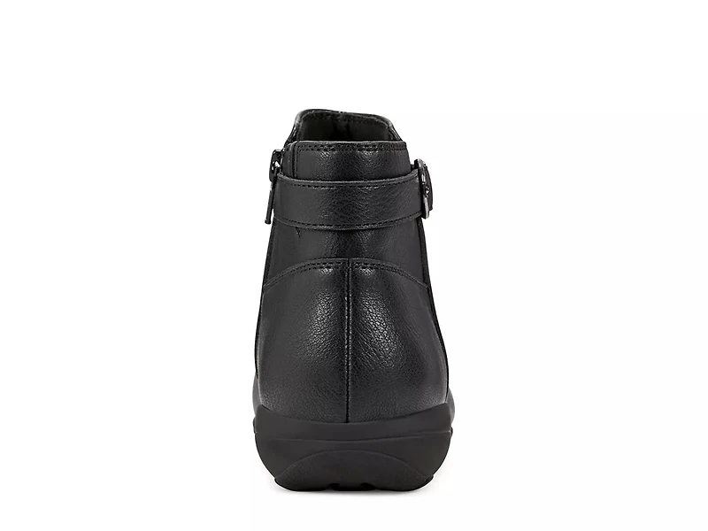 Aara Bootie
