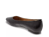 Estee Flat