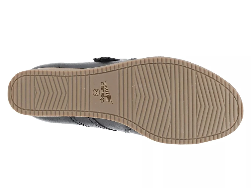 Sandy Wedge Pump