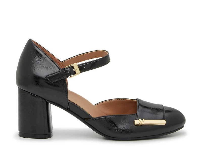 Lavish Pump