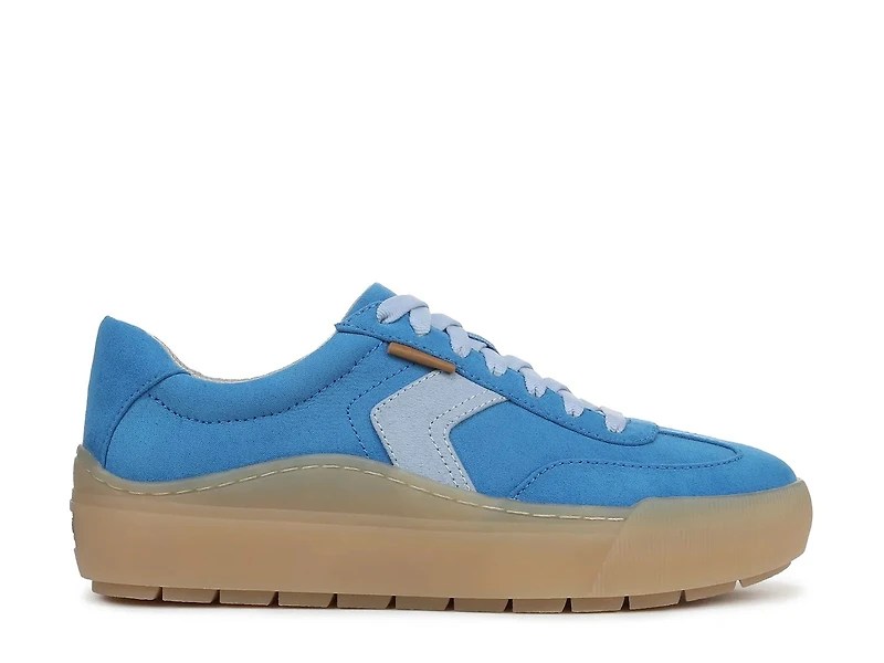 Time Off Win Platform Sneaker