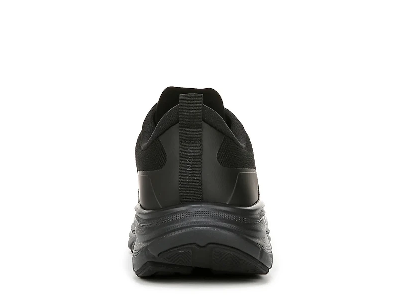Walk Max Sneaker