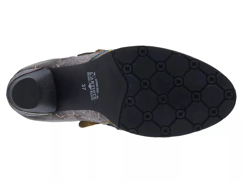 Graphic Bootie
