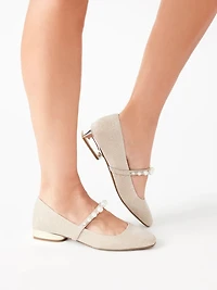 Carina Mary Jane Flat