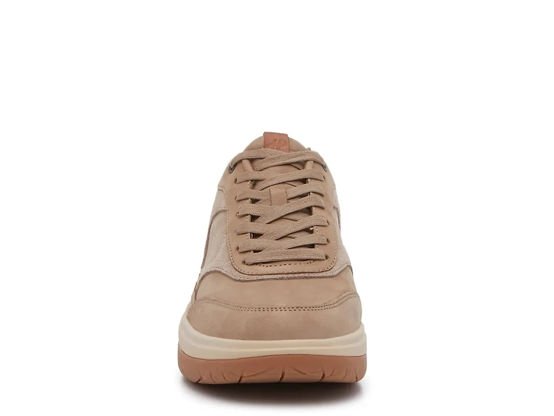 Max Sneaker