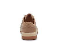 Max Sneaker