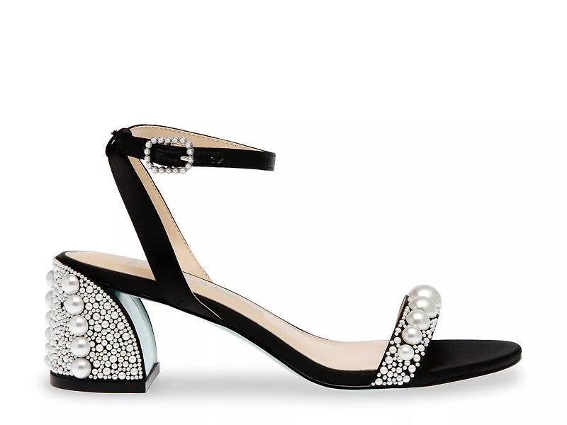 Tina Sandal