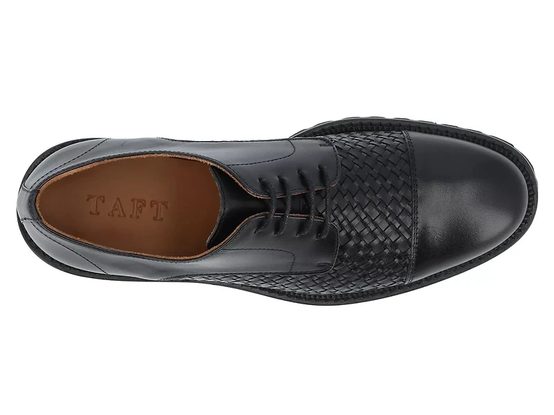 Lucia Oxford