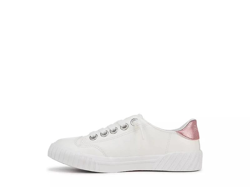 Wander Sneaker