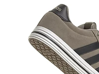 Daily 4.0 Sneaker