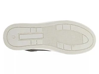 Darah Sneaker