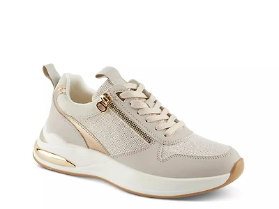 Ursa Sneaker