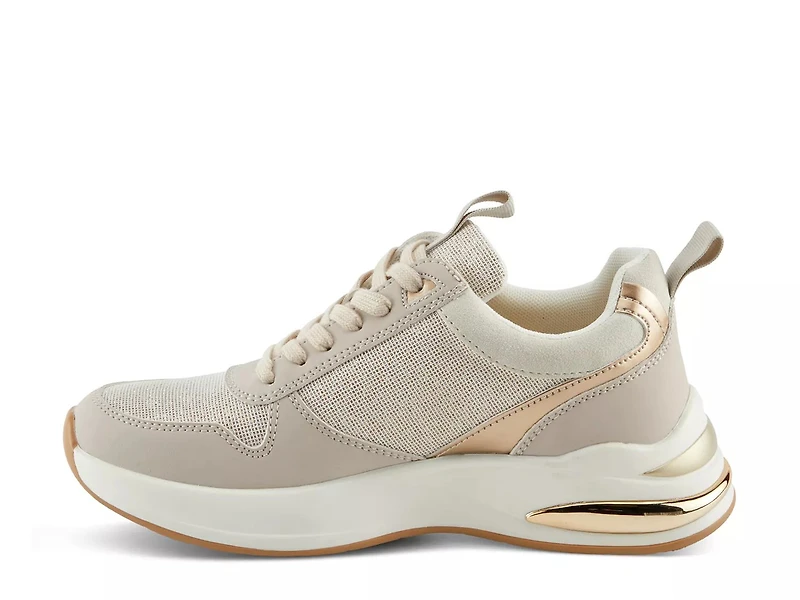 Ursa Sneaker