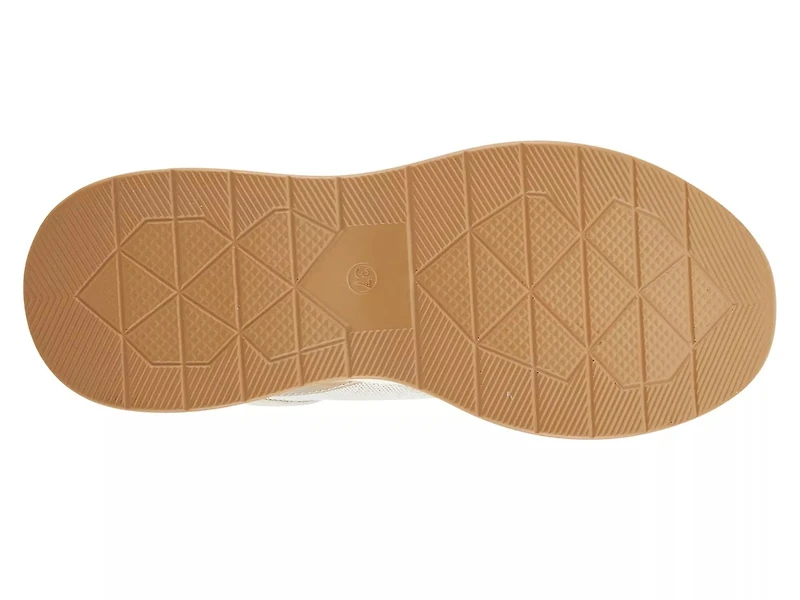 Ursa Sneaker