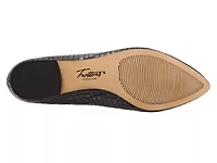 Estee Flat