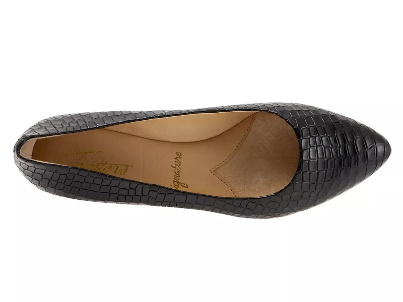 Estee Flat