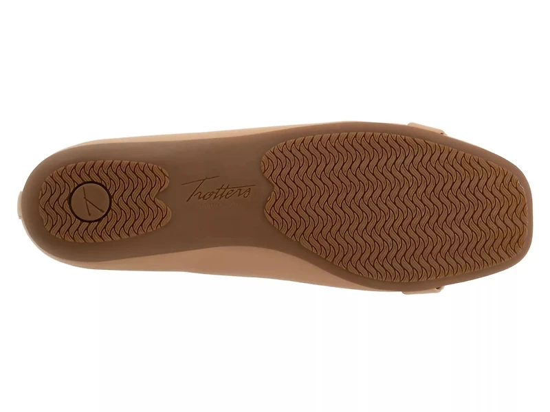 Sadie Flat