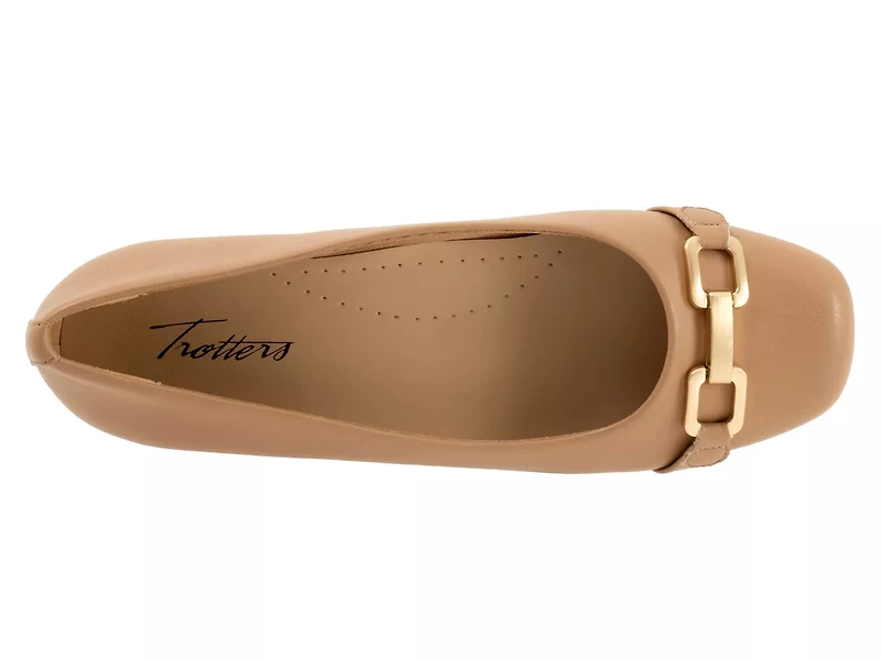 Sadie Flat