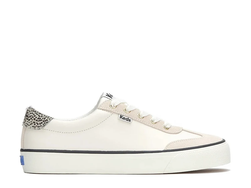 Jumpkick T-Toe Sneaker - Women's