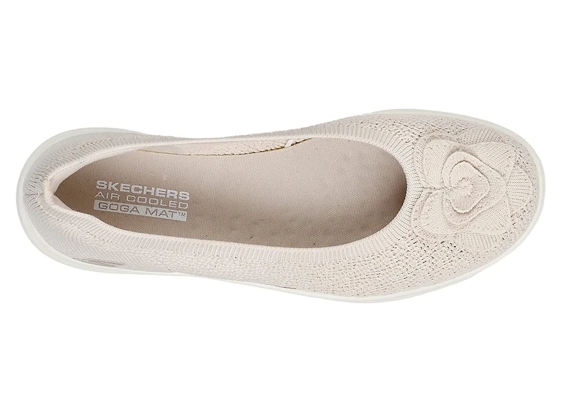 Hands Free Slip-Ins: On-The-Go Flex Radiant Slip-On