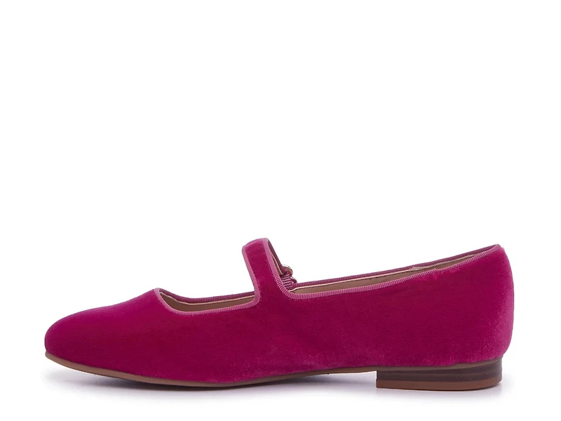 Lisara Mary Jane Flat