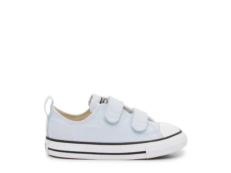Chuck Taylor All Star Sneaker - Kids'