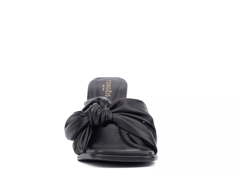 Deanna Sandal