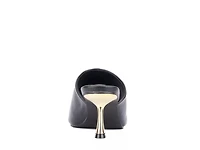 Idina Sandal
