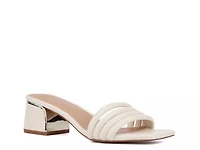 Janine Sandal