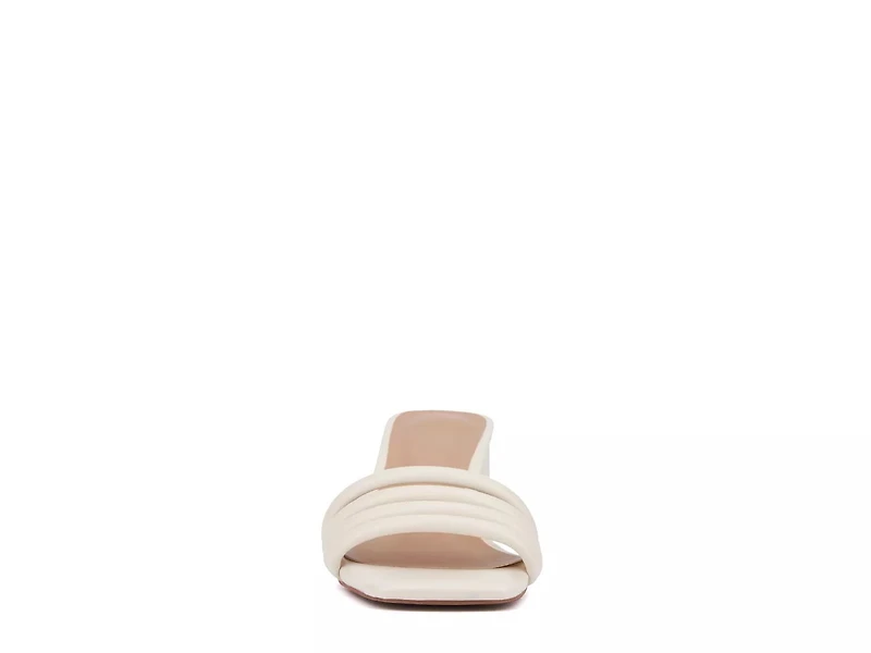 Janine Sandal