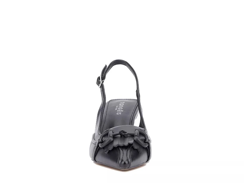 Valeria Pump