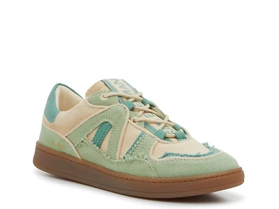 Jayne Sneaker