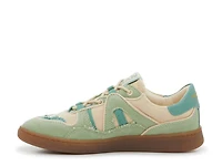 Jayne Sneaker