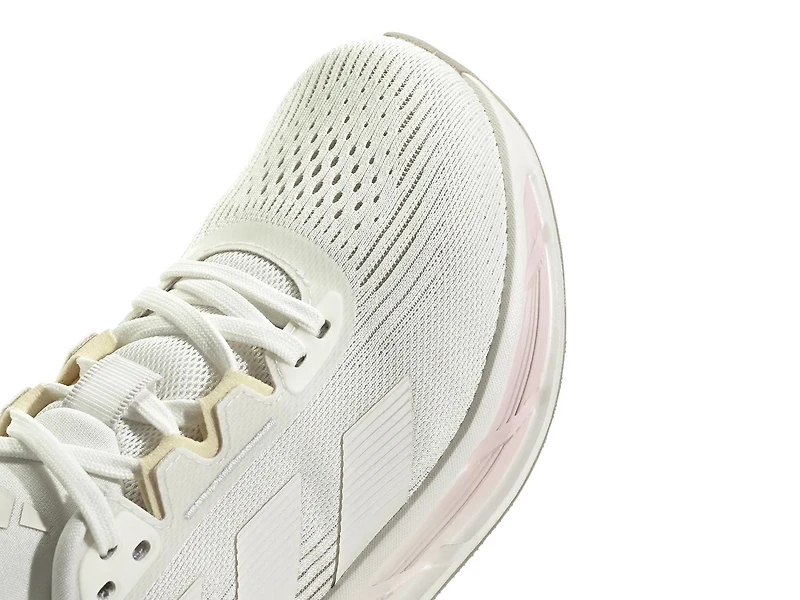 Questar 3 Running Shoe- Women's