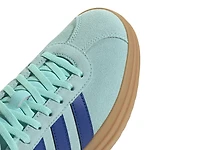 VL Court Bold Sneaker